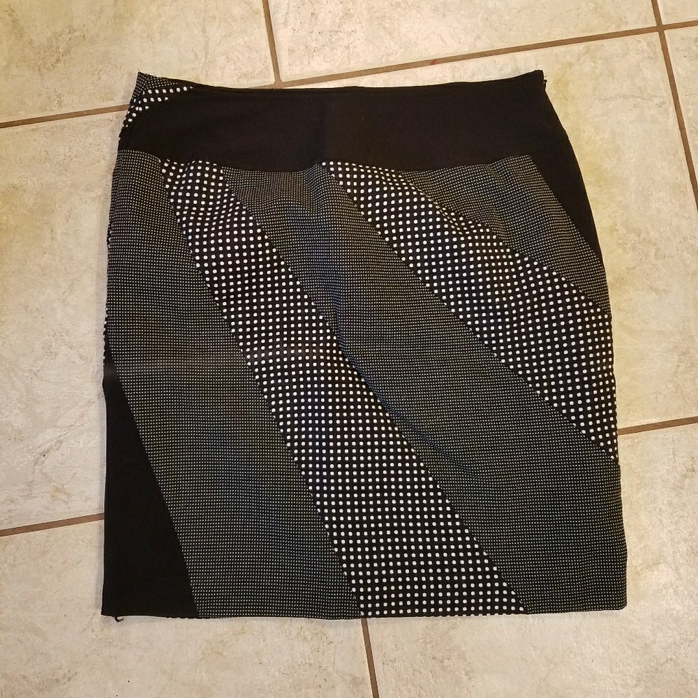 Gorgeous Worthington Pencil skirt
